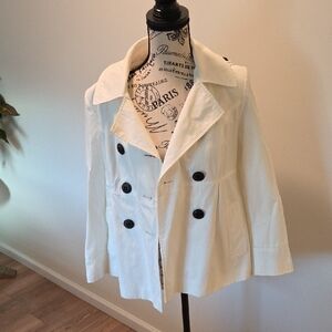 Gallery Women's Ivory Double-Breasted Trench Coat